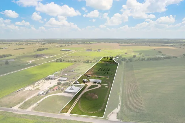 $455,000 | 712 County Road 330, Granger, TX 76530