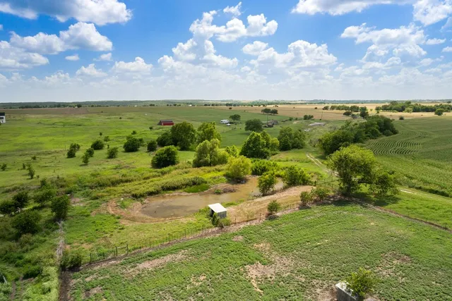 $455,000 | 712 County Road 330, Granger, TX 76530
