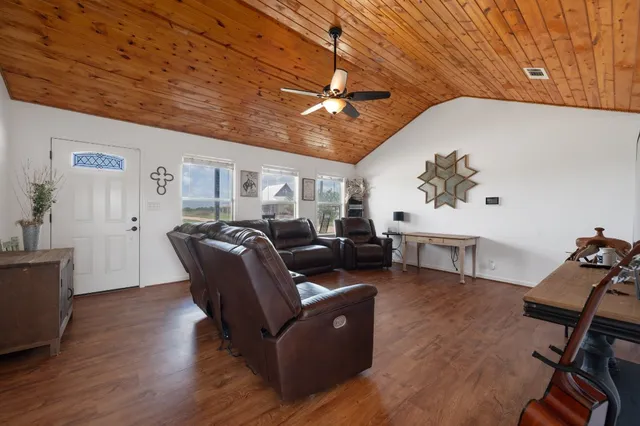 $455,000 | 712 County Road 330, Granger, TX 76530