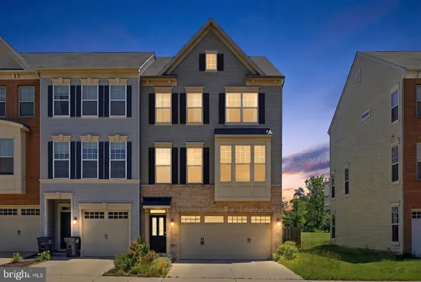 $769,900 | 25284 Arrowroot Terrace, Chantilly, VA 20152
