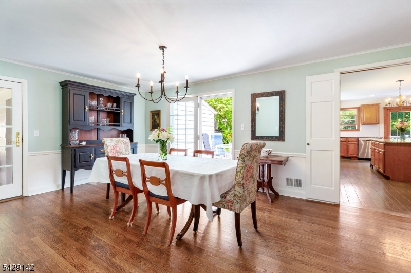 957 Willow Grove Road Westfield, NJ 07090 - Photo 10 of 34
