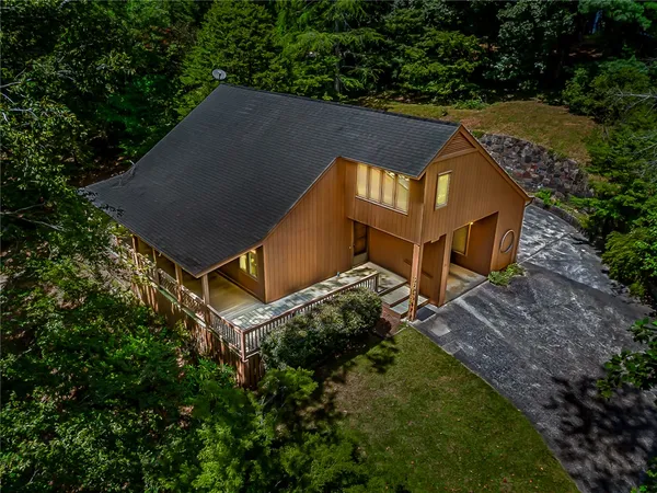 $316,000 | 203 Tulip Drive, Walhalla, SC 29691