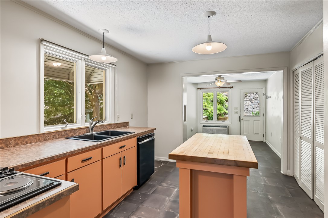 203 Tulip Drive Walhalla, SC 29691 - Photo 17 of 50