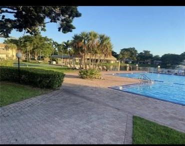 250 Gate Road, Unit 155 Hollywood, FL 33024 - Photo 3 of 12 Photo 3