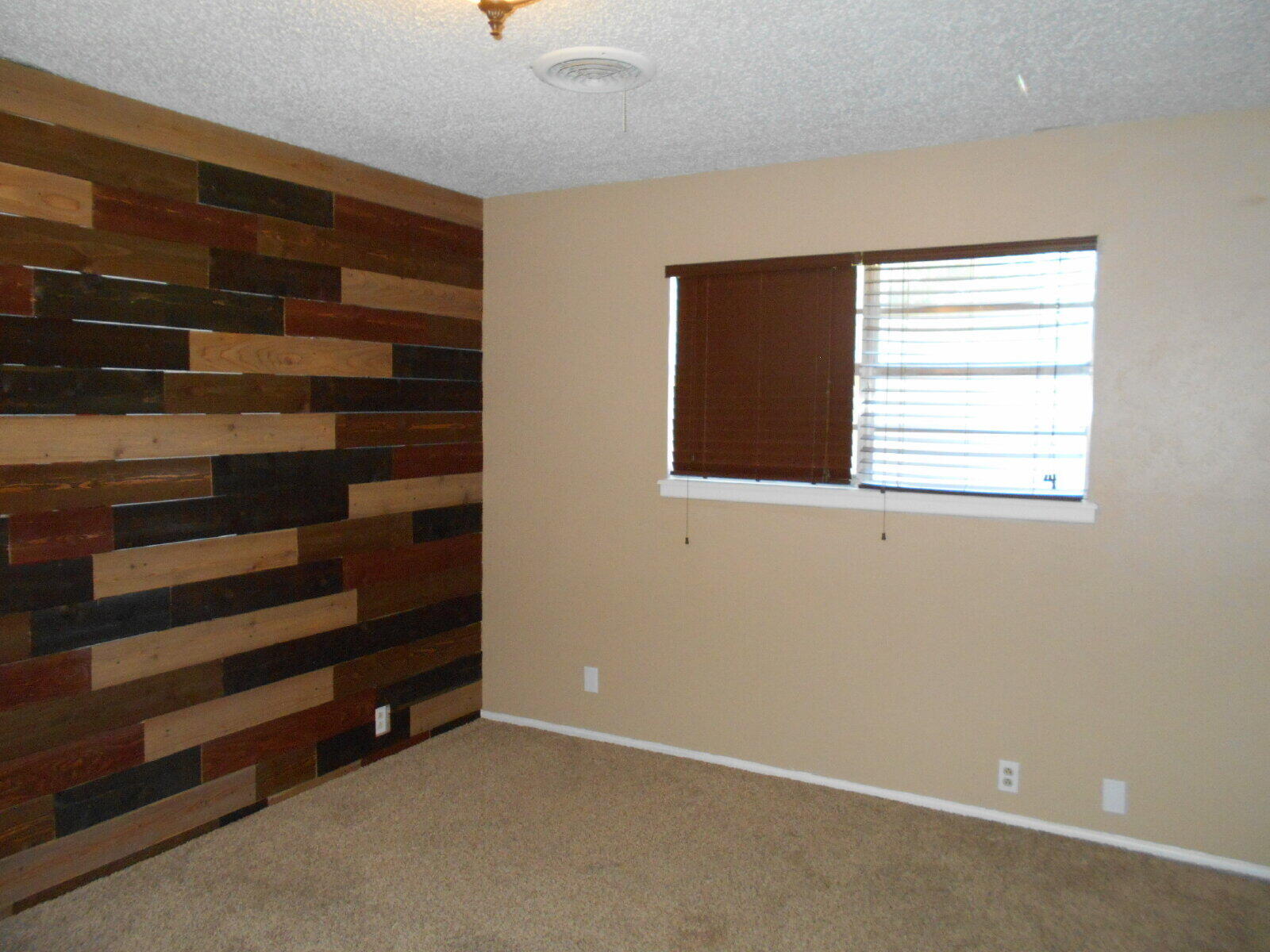4431 77th Street Lubbock, TX 79424 - Photo 13 of 19 a view of room and closet