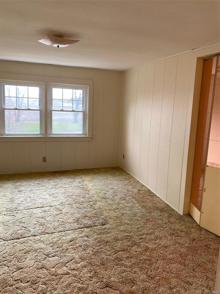 20062 Staunton Road Staunton, IL 62088 - Photo 11 of 14