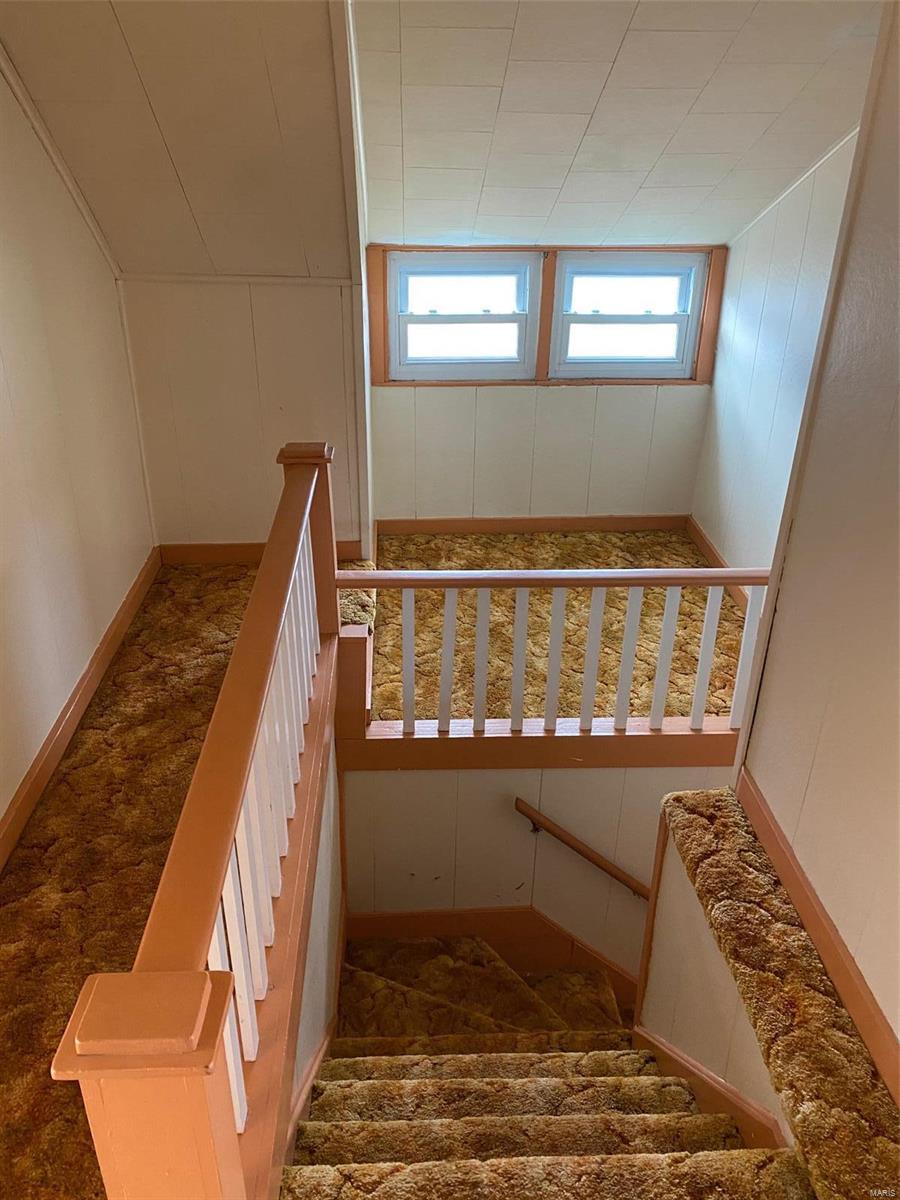 20062 Staunton Road Staunton, IL 62088 - Photo 12 of 14