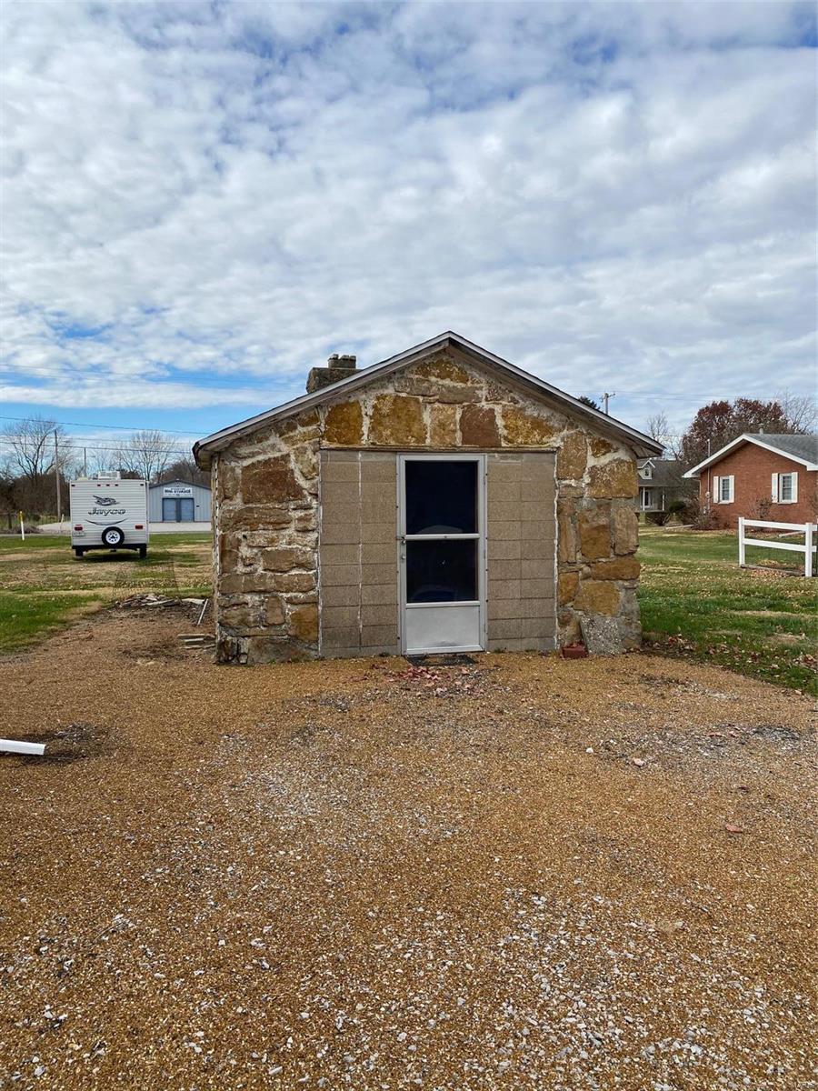 20062 Staunton Road Staunton, IL 62088 - Photo 14 of 14