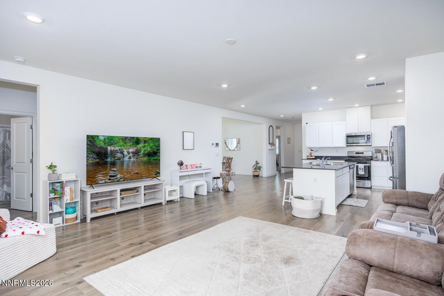 738 Butte Creek Road Dayton, NV 89403 - Photo 3 of 28 3