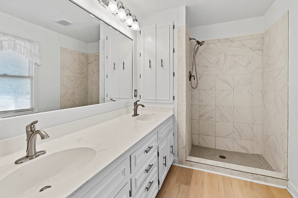 127 Limerick Road Greenwood, SC 29649 - Photo 10 of 20 Gallery Image 10