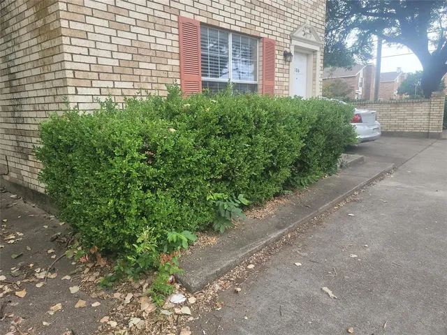 $1,250 | 106 Austin Stone Drive, Duncanville, TX 75137