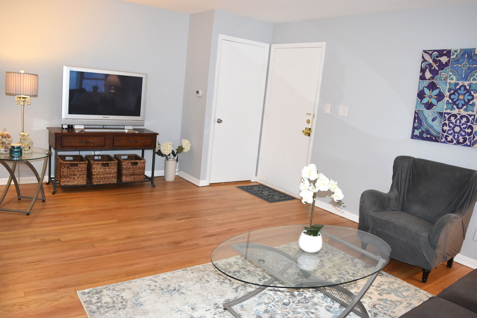 7019 West Irving Park Road, Unit 8 Chicago, IL 60634 - Photo 11 of 18 Gallery Image 11