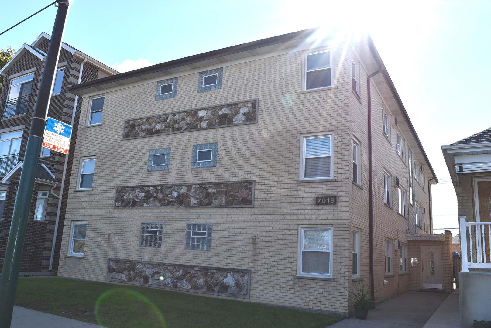 7019 West Irving Park Road, Unit 8 Chicago, IL 60634 - Photo 2 of 18 Gallery Image 2