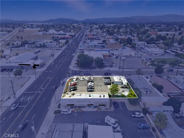 a view of a fireplace