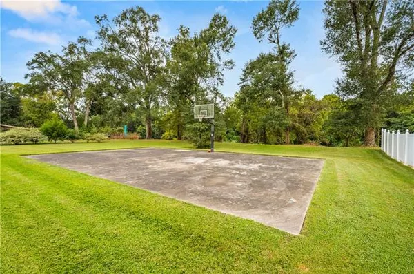 $999,900 | 353 Gentry Road, Washington, LA 70589