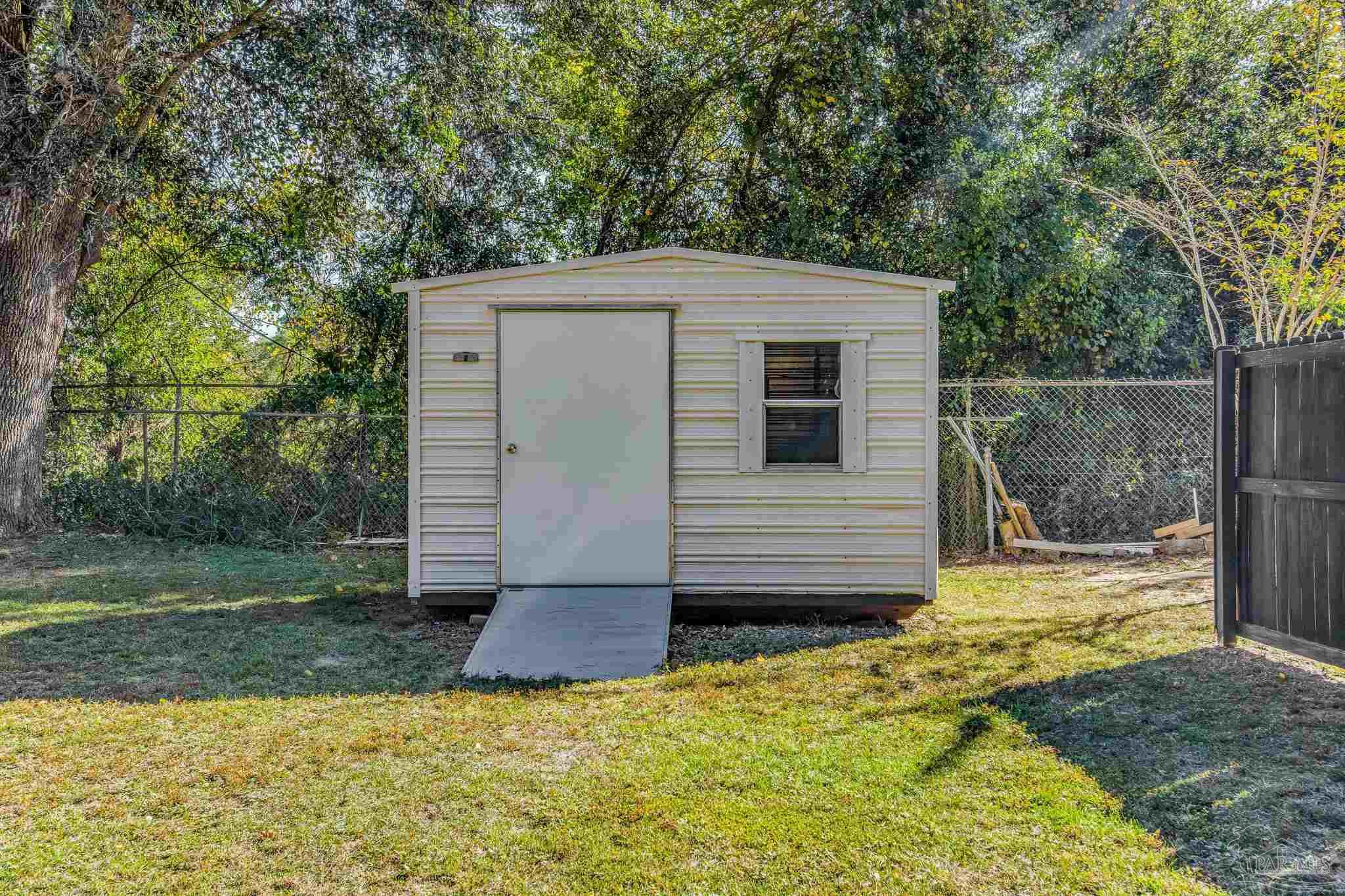 10186 Holsberry Road Pensacola, FL 32534 - Photo 49 of 71 Gallery Image 49