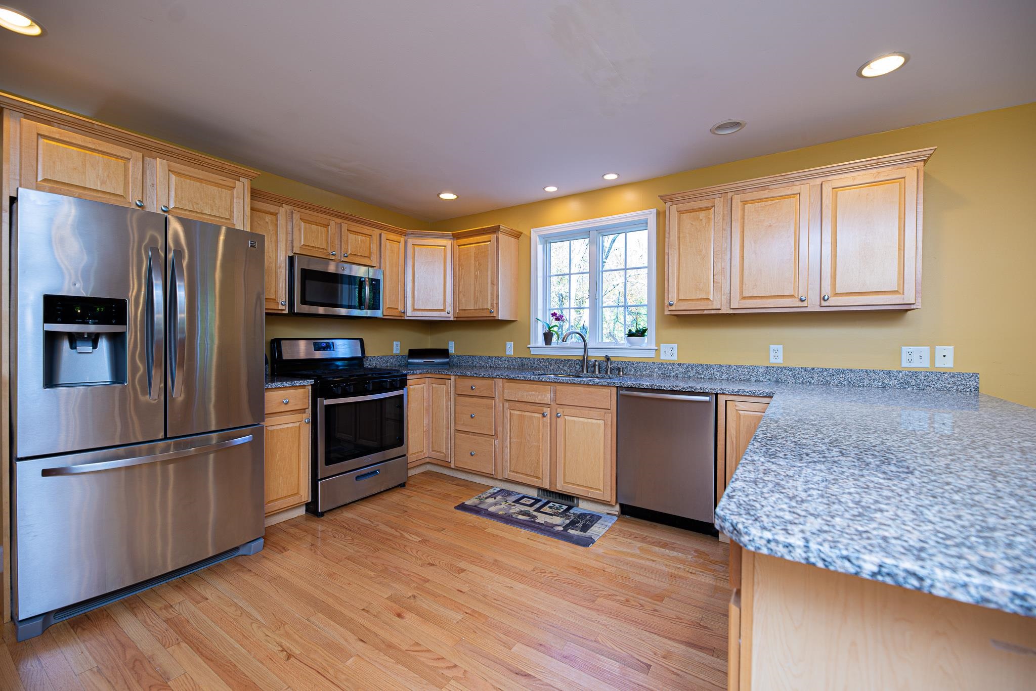 53 Smith Garrison Road Newmarket, NH 03857 - Photo 7 of 40 Gallery Image 7