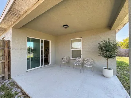 $415,000 | 865 Southwest McCracken Avenue, Port St. Lucie, FL 34953