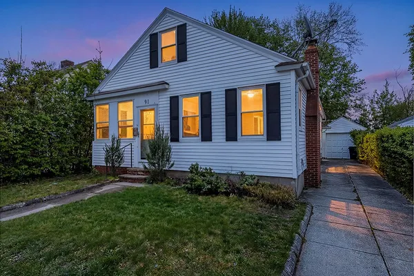 $489,990 | 91 Tyndall Avenue, Providence, RI 02908
