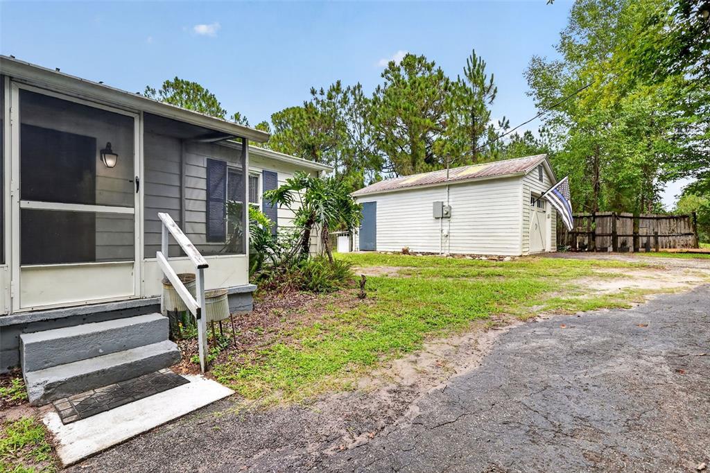 32439 Highland Lakes Road DeLand, FL 32720 - Photo 28 of 34