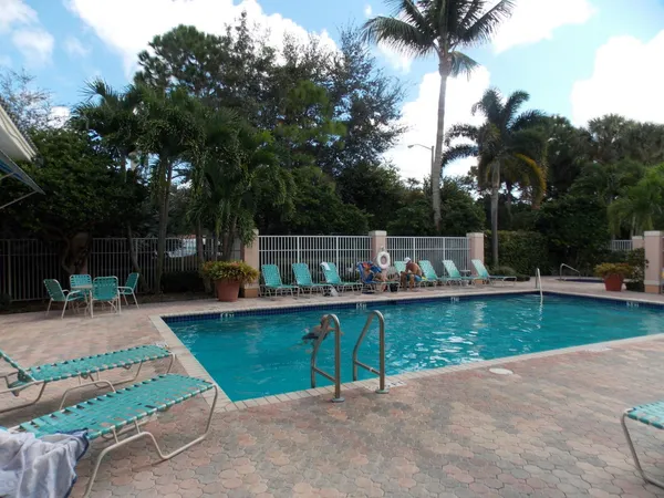 $2,200 | 1200 Town Center Drive, Unit 405, Jupiter, FL 33458