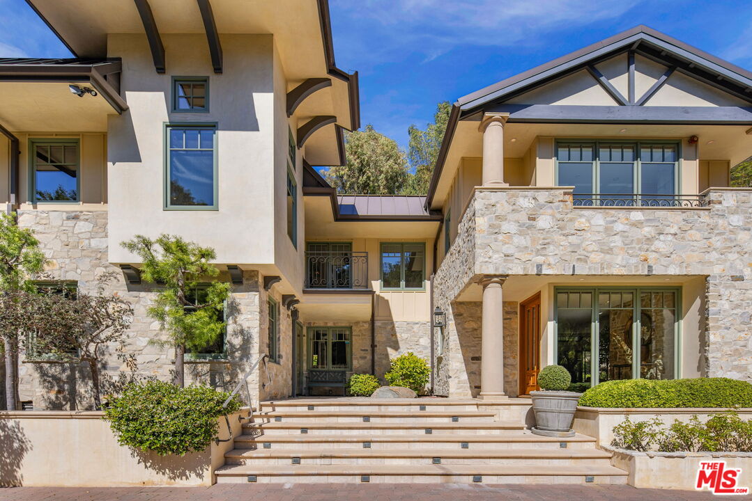 850 Stone Canyon Road Los Angeles, CA 90077 - Photo 3 of 62