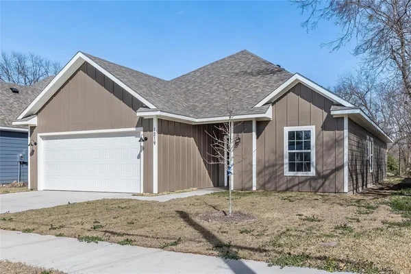 $249,900 | 1219 South Montgomery Street, Sherman, TX 75090