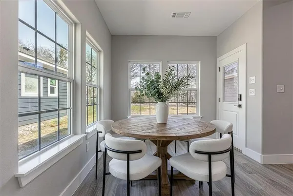 $249,900 | 1219 South Montgomery Street, Sherman, TX 75090