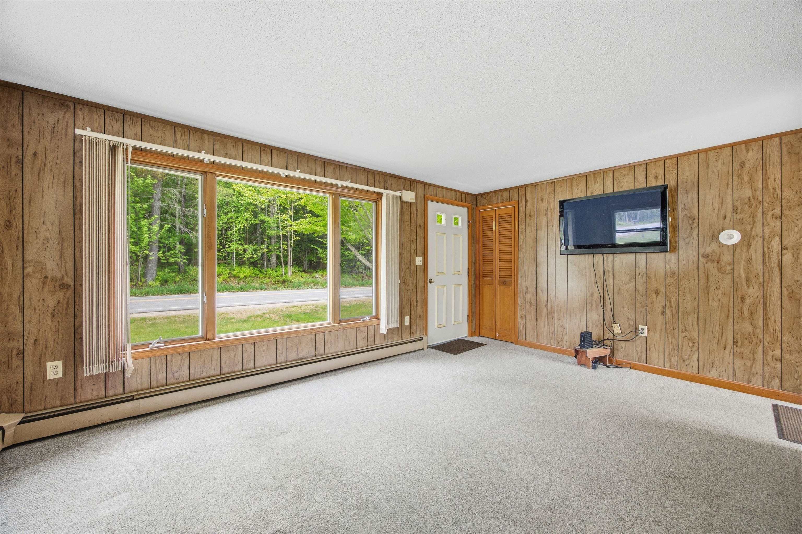 461 Coventry Road Benton, NH 03785 - Photo 26 of 49