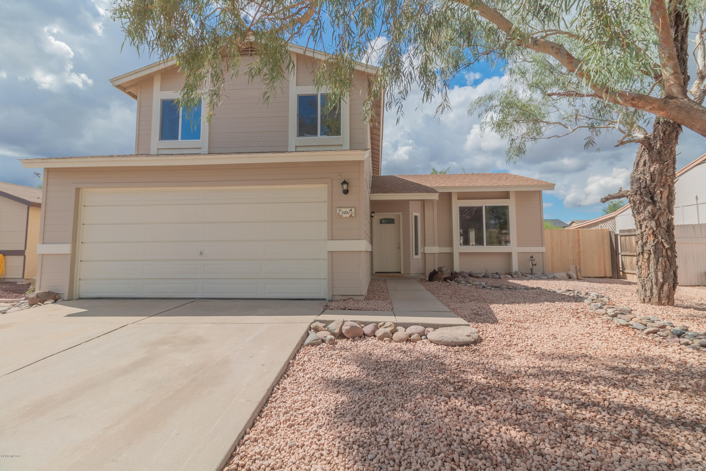 5861 North Moonbrook Road Tucson, AZ 85741 - Photo 1 of 30 Gallery Image 1
