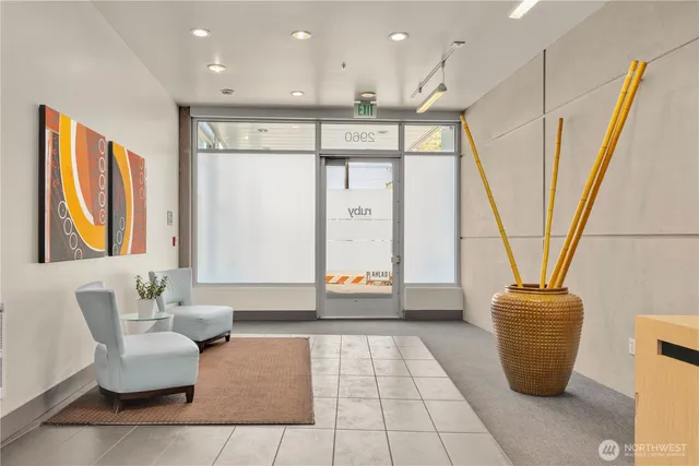 $349,500 | 2960 Eastlake Avenue East, Unit 403, Seattle, WA 98102