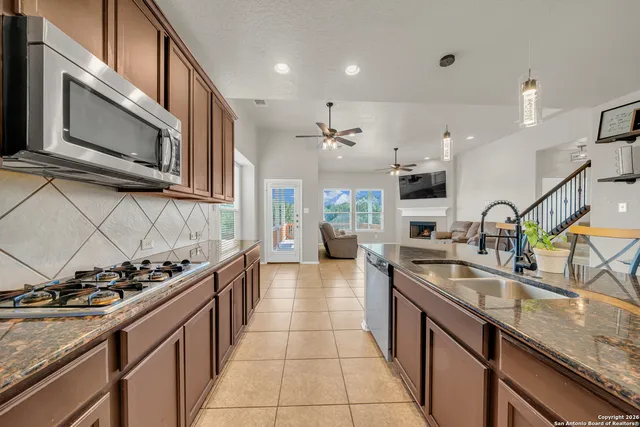 $2,300 | 3502 Bennington Way, San Antonio, TX 78261