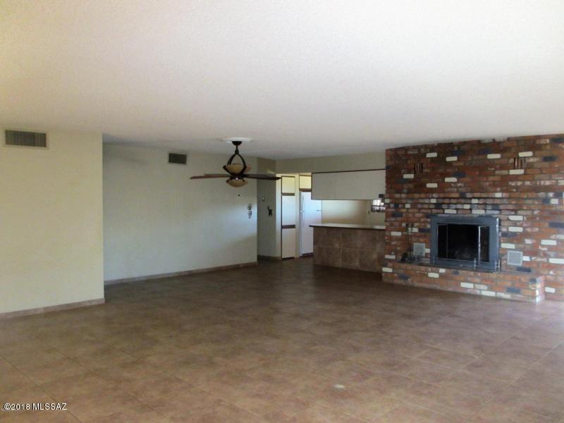 1248 Circulo Aguilar Rio Rico, AZ 85648 - Photo 15 of 41