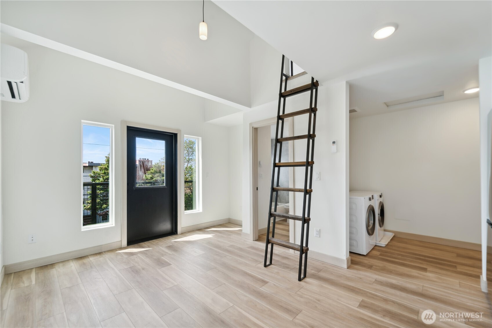 1512 12th Avenue South Seattle, WA 98144 - Photo 13 of 19