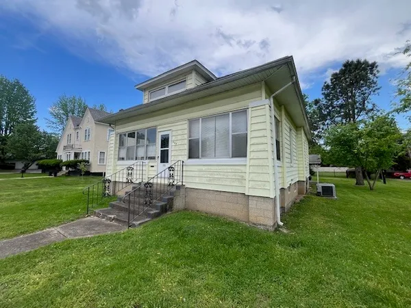 $69,900 | 409 East Everett Street, Marion, IL 62959