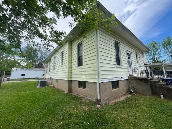 $69,900 | 409 East Everett Street, Marion, IL 62959