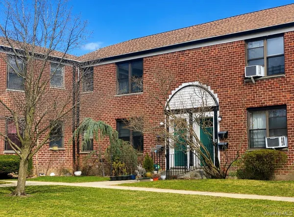 $328,000 | 196-40 67th Avenue, Unit 2 | Fresh Meadows
