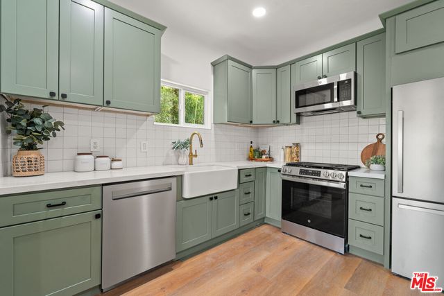 $690,000 | 509 1/2 North Hobart Boulevard, Los Angeles, CA 90004