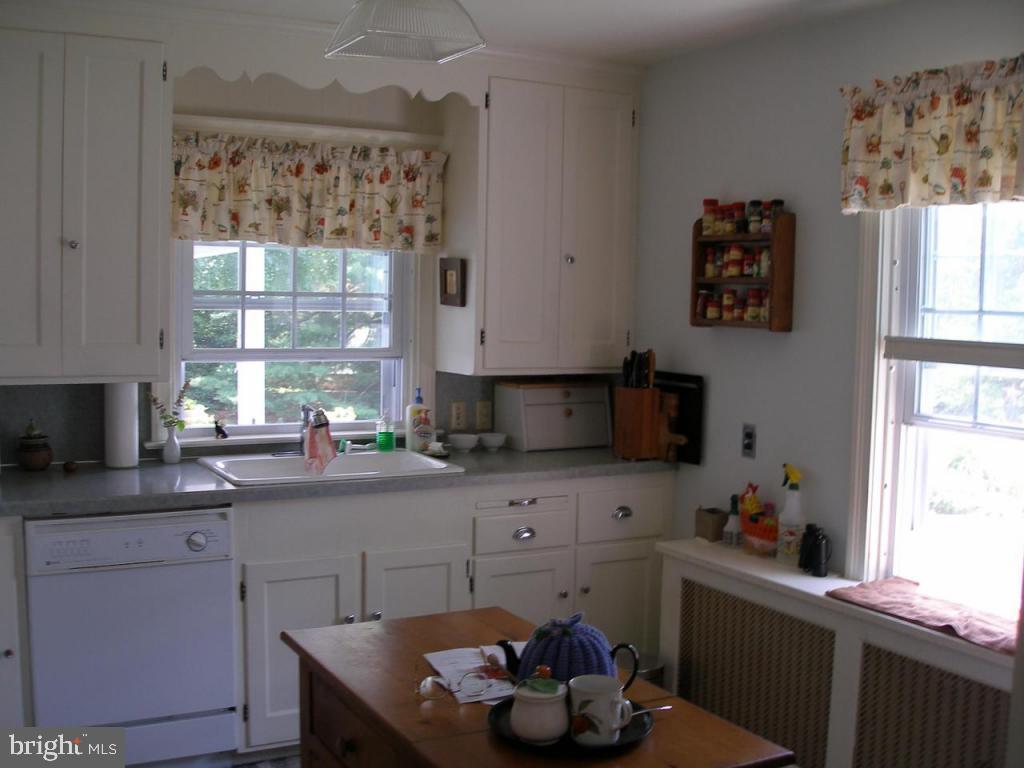 14 Landis Valley Road Lititz, PA 17543 - Photo 11 of 18