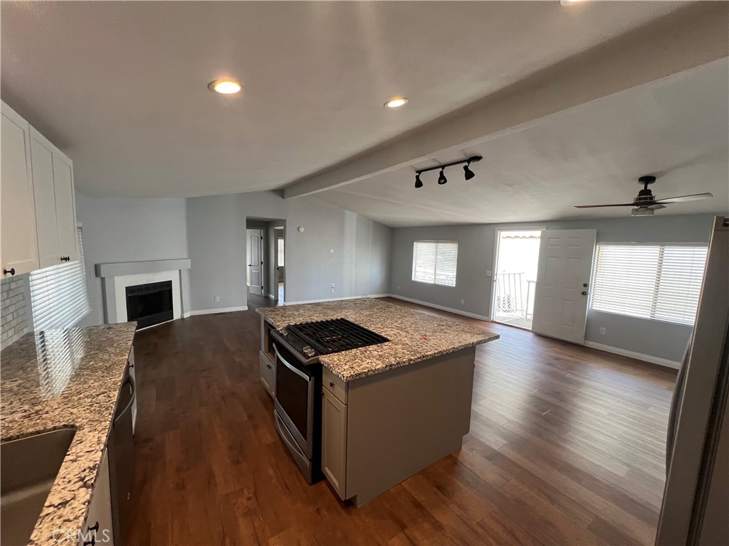 33278 Wildomar Road Wildomar, CA 92595 - Photo 4 of 22