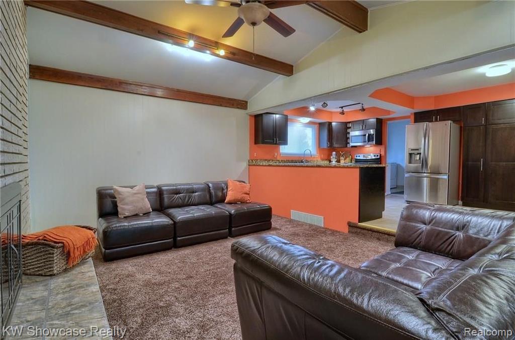 42916 Versailles Road Canton, MI 48187 - Photo 11 of 30