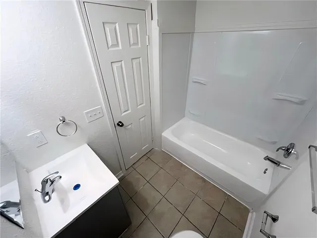 $1,500 | 933 Monterey Court South, Unit A, Terrytown, LA 70056