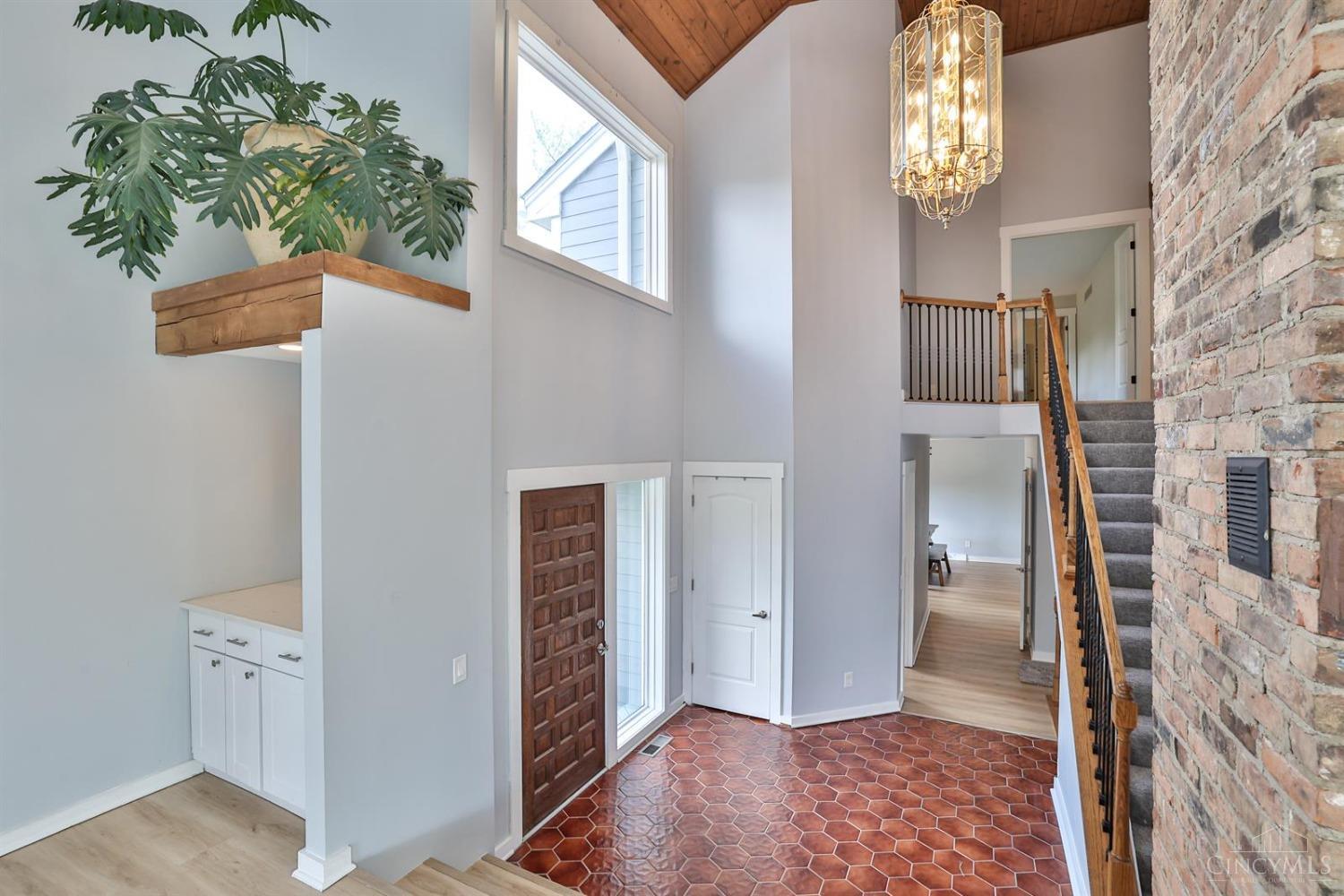 7801 Hopper Road Cincinnati, OH 45255 - Photo 7 of 38 Gallery Image 7