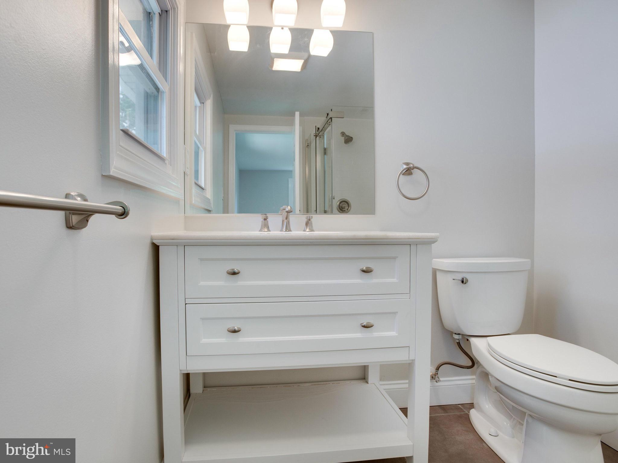 1627 Colony Road Pasadena, MD 21122 - Photo 16 of 26 Bath (Master)