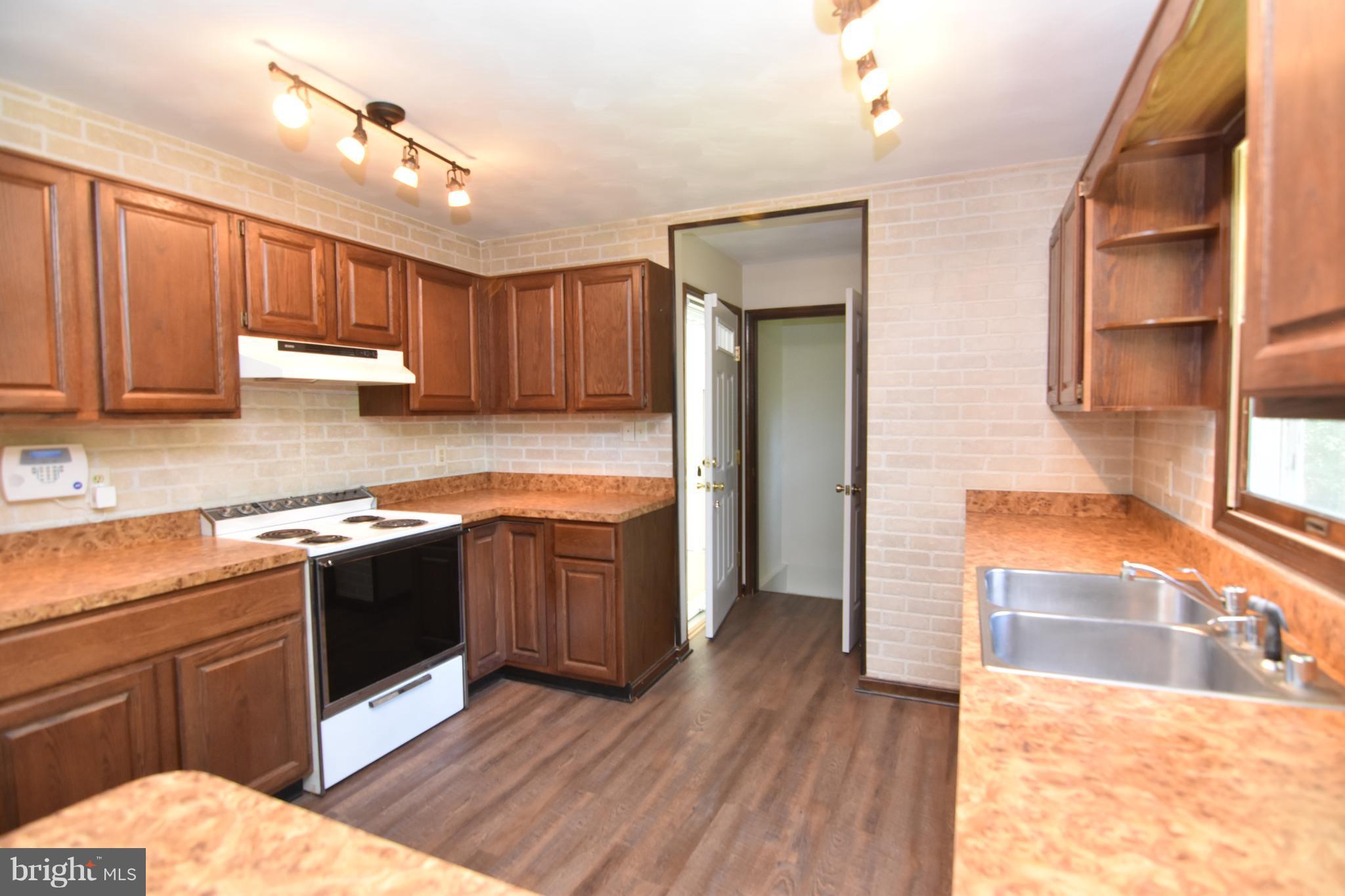 20360 Poplar Ridge Road Lexington Park, MD 20653 - Photo 5 of 30 Kitchen