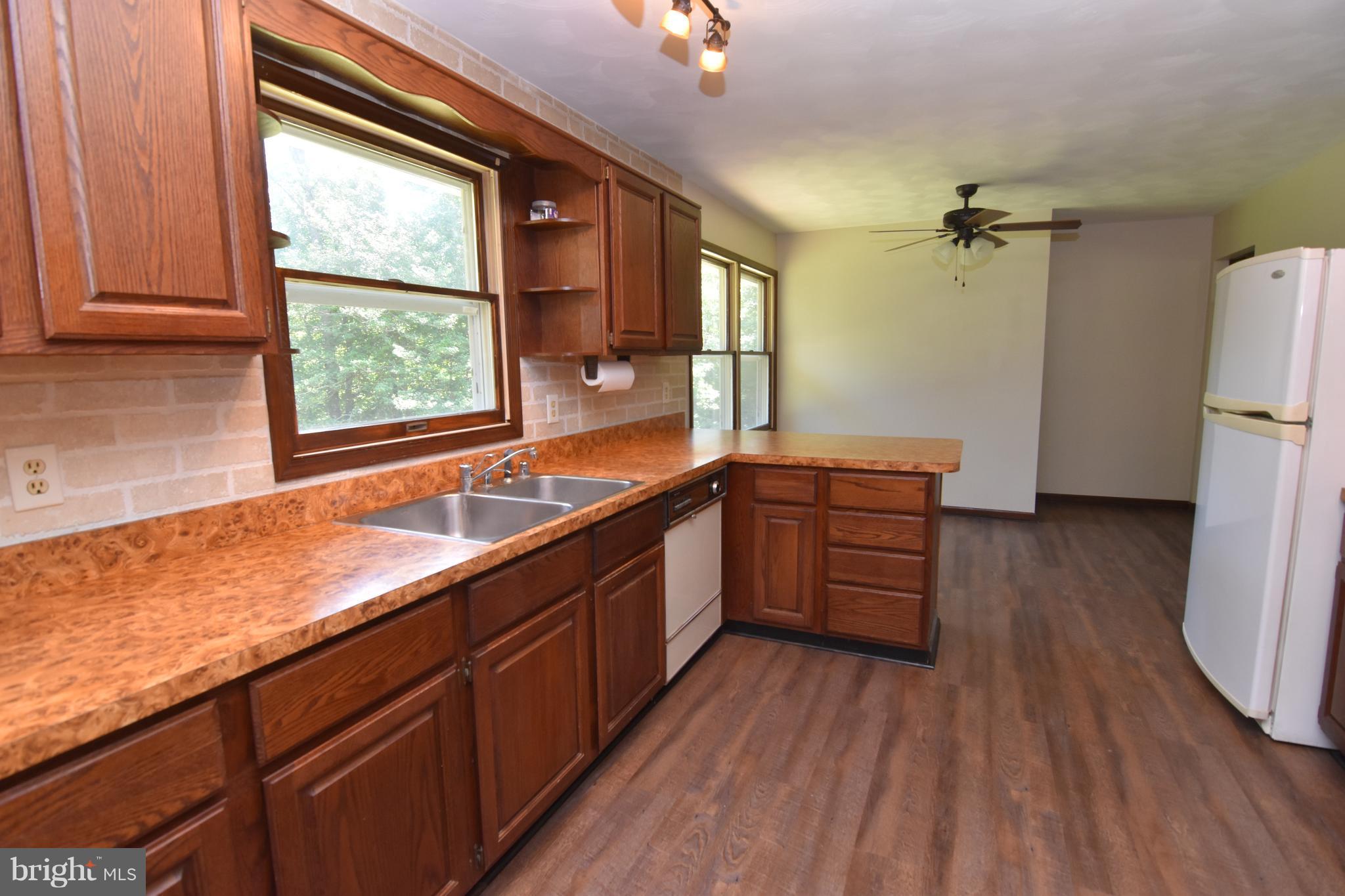 20360 Poplar Ridge Road Lexington Park, MD 20653 - Photo 10 of 30 Kitchen