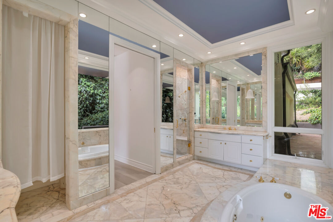 10557 Rocca Place Los Angeles, CA 90077 - Photo 26 of 52