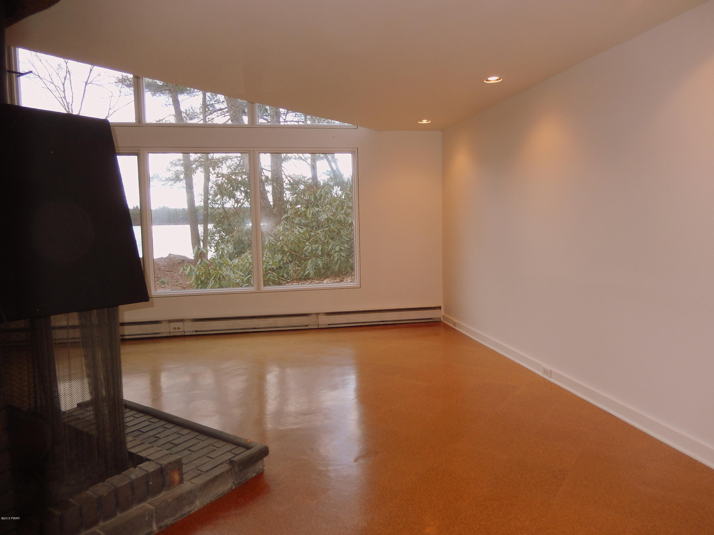 108 Fairview Hemlock Point Road Road Tafton, PA 18464 - Photo 22 of 59