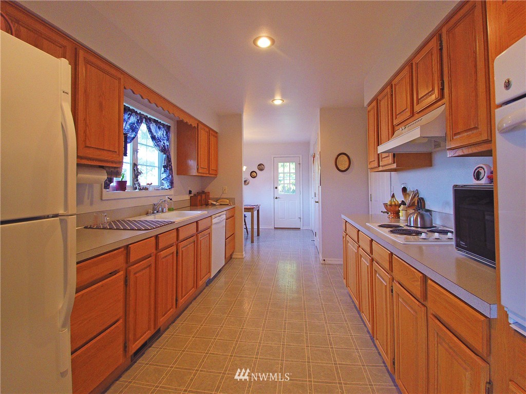 1643 Doe Run Road Sequim, WA 98382 - Photo 16 of 25