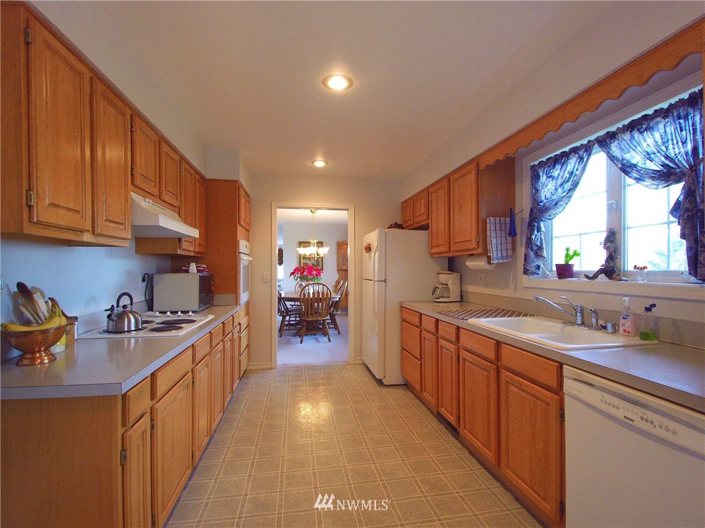1643 Doe Run Road Sequim, WA 98382 - Photo 18 of 25
